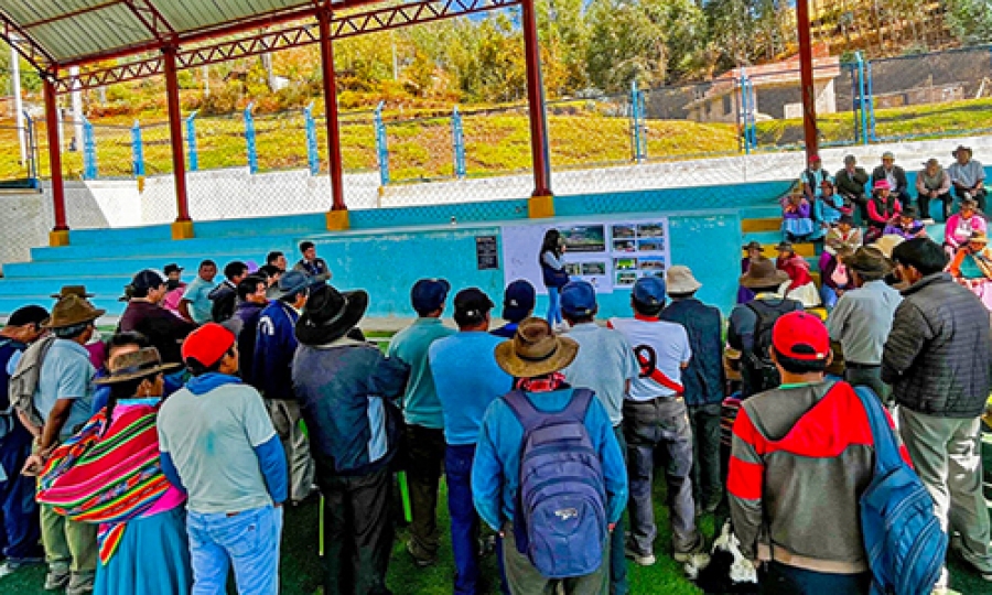 A 4 MESES DE IRSE EL AÑO 5 MUNICIPIOS DISTRITALES NO ALCANZAN EL 50% DE GASTO